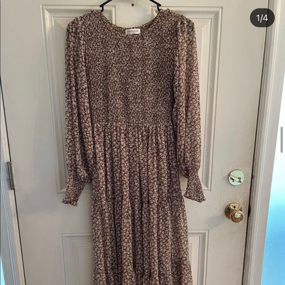 Vestique dress